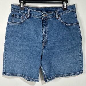 Vintage Levi’s BLUE DENIM Jean Shorts – Women SIZE 14 PREOWNED